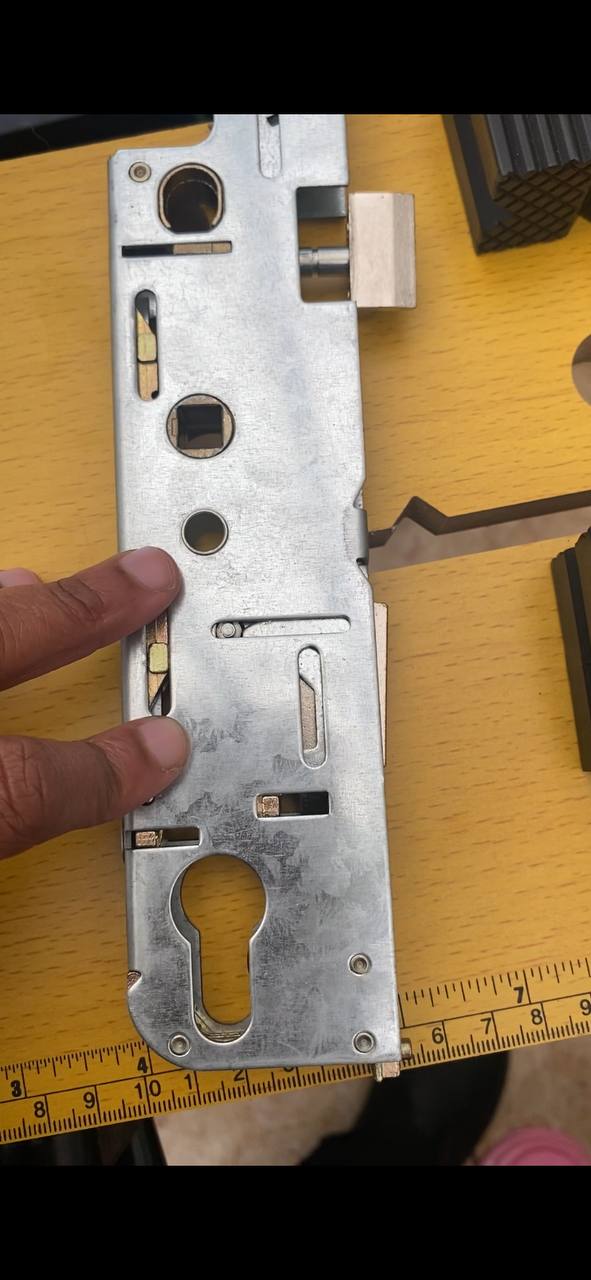 Gearbox replacement - after (new mechanism fitted)